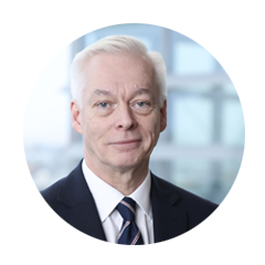 Joakim Paasikivi, militärexpert SRI